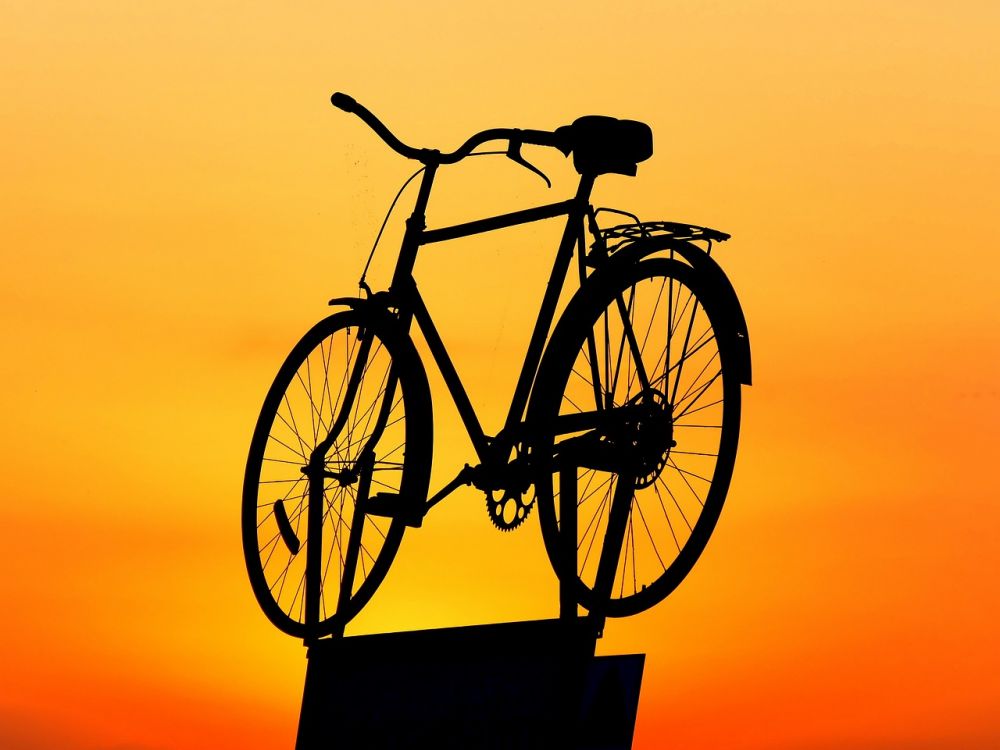 Cykling i dag: En dybdegående analyse af cykelsportens udvikling og betydning for sports- og fritidsentusiaster